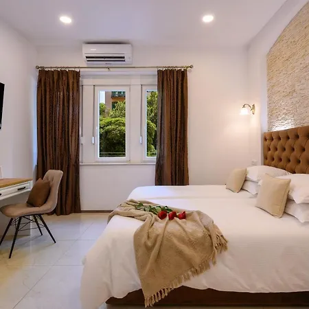 Summer Breeze Luxury 招待所 斯普利特